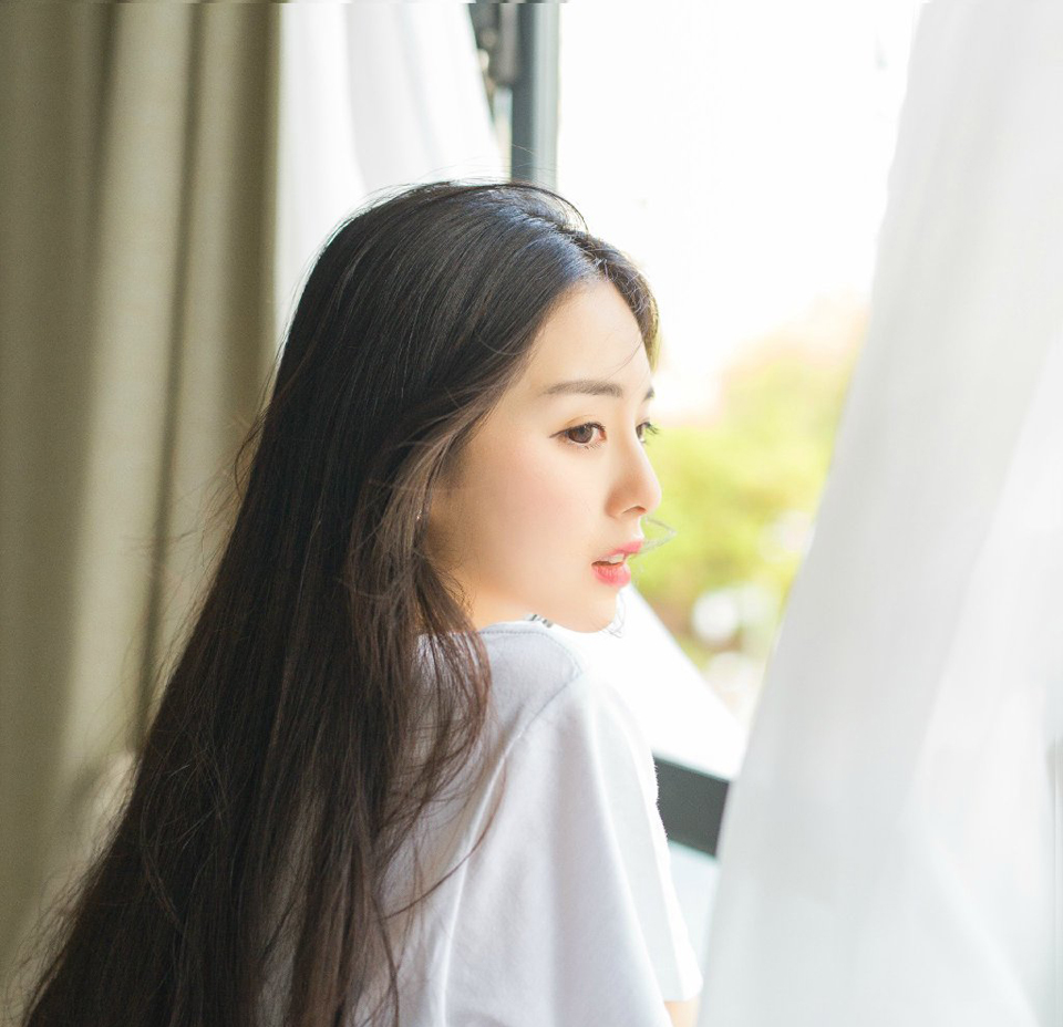 生活的真谛在于宽恕与忘记：宽恕那些值得的人，忘记那些不值得的人。